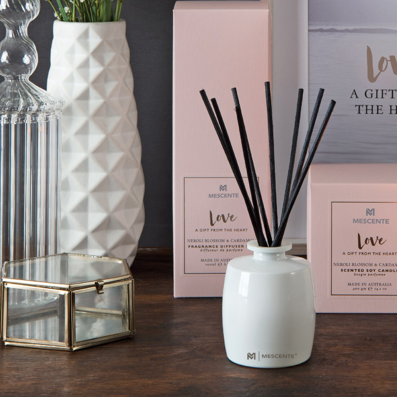 Set regalo con diffusore di aromi M&Scent, bottiglia grande in vetro, Home Essentials, con bastoncini in rattan