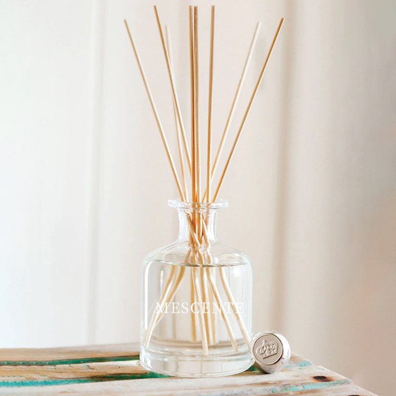 Diffusore a lamella con bastoncini di profumo di fiori di magnolia in pelle grigia di cemento ecologico da 400 ml di lusso primaverile