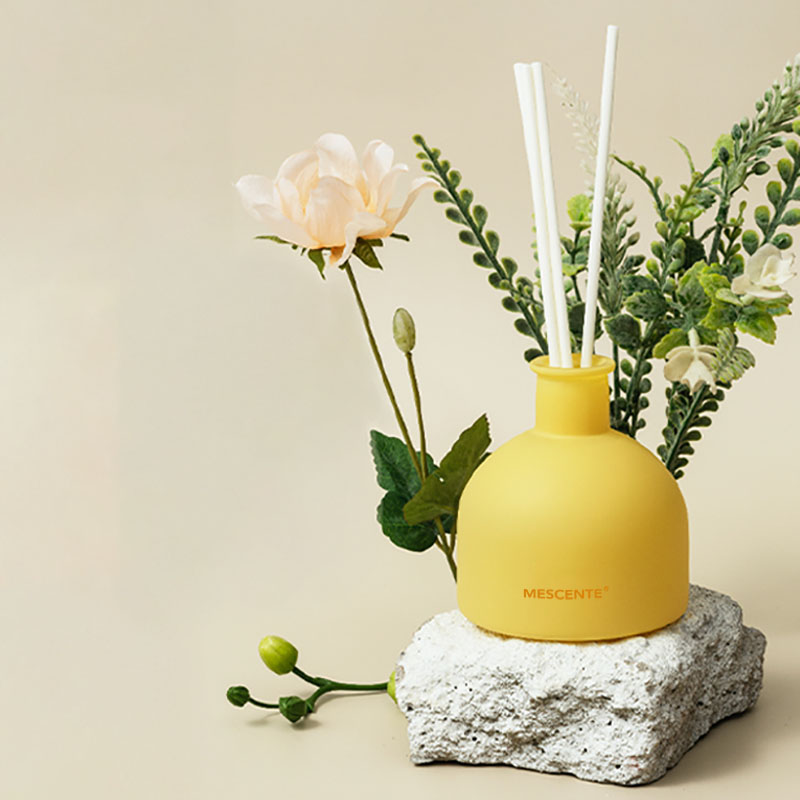 Diffusore a bastoncini di olio essenziale di fragranza di lusso hotsale M&Scent con bastoncini di rattan