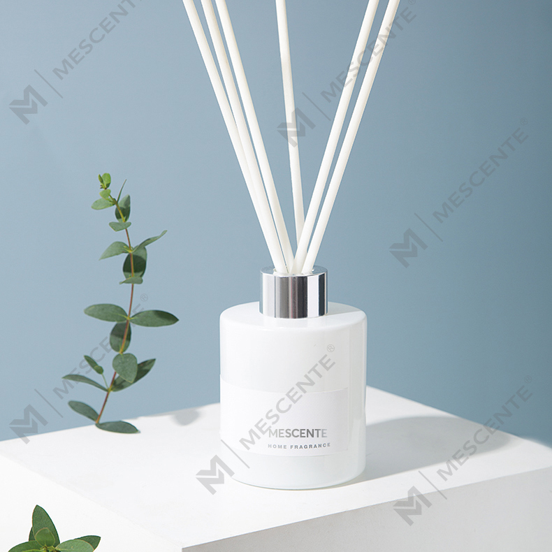 Diffusore a lamella in fibra di bastoncino decorativo per fiori decorativi con etichetta privata di lusso all'ingrosso M&Scent con tappo