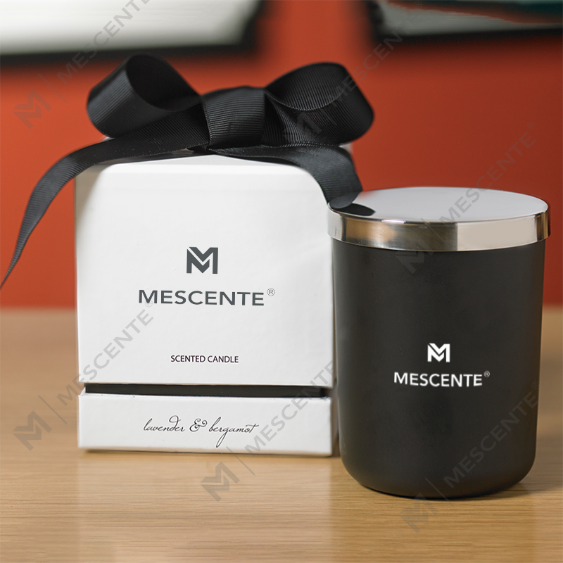 Candela profumata della collezione Paddywax Relish di lusso personalizzata con etichetta privata M&Scent con etichette sfuse