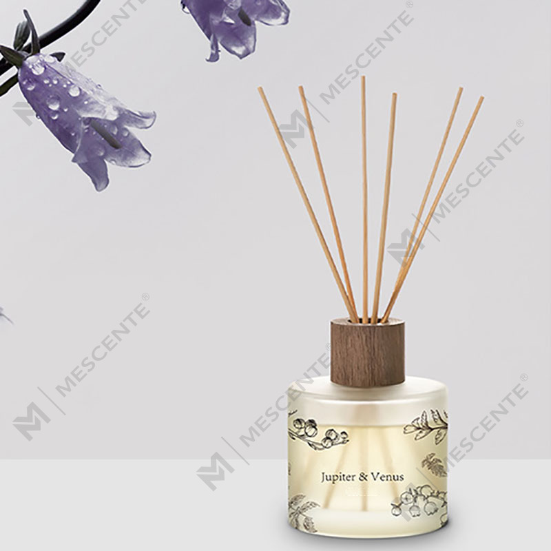 Diffusore a bastoncini di aroma floreale trasparente unico di lusso personalizzato all'ingrosso M&Scent in vetro ambrato decorativo personalizzato senza fuoco