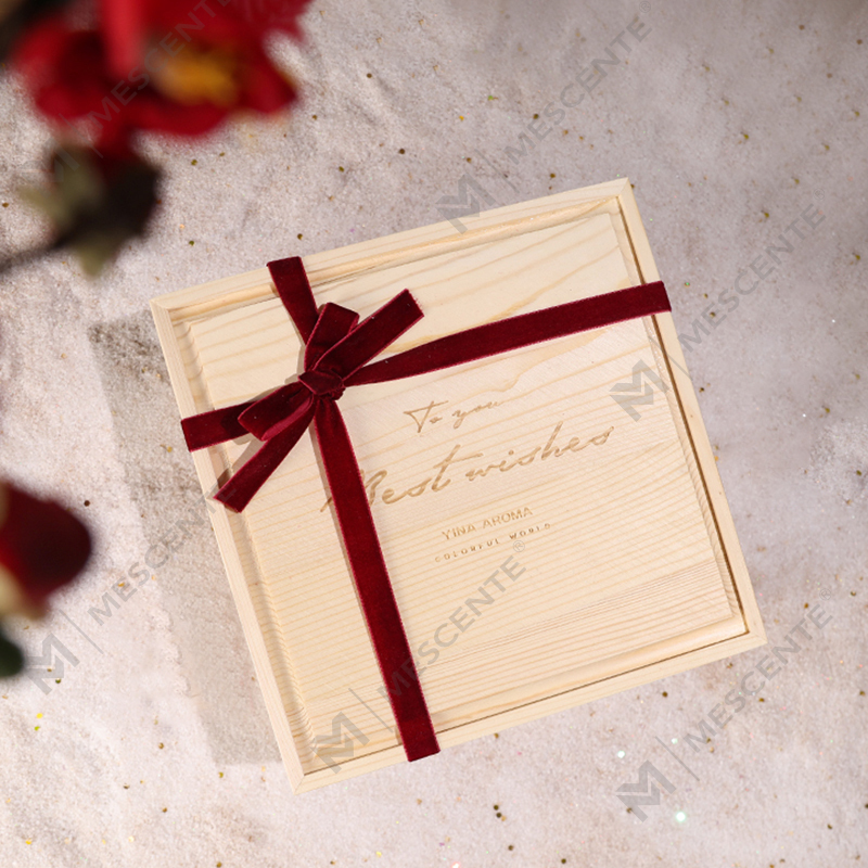 Candele portacandele in legno di lusso M&Scent etichetta privata profumate con scatola