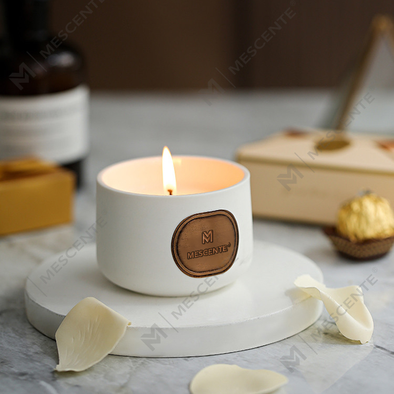 Set regalo di candele in cera di cocco profumate personalizzate in ceramica con etichetta privata M&Scent