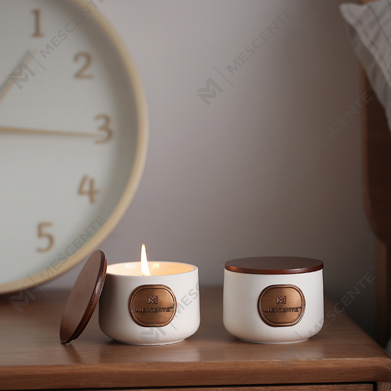 Set regalo di candele in cera di cocco profumate personalizzate in ceramica con etichetta privata M&Scent
