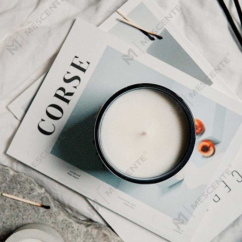M&Scent Logo personalizzato Mini bottiglia rotonda in vetro di cristallo Candele profumate alla cera di soia al caffè forte con scatola sfusa