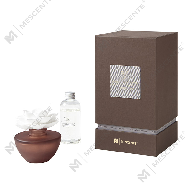 Olio per diffusore di aromi con mini profumo di fiori bianchi, set regalo con diffusori a bastoncini di fragranza tailandese