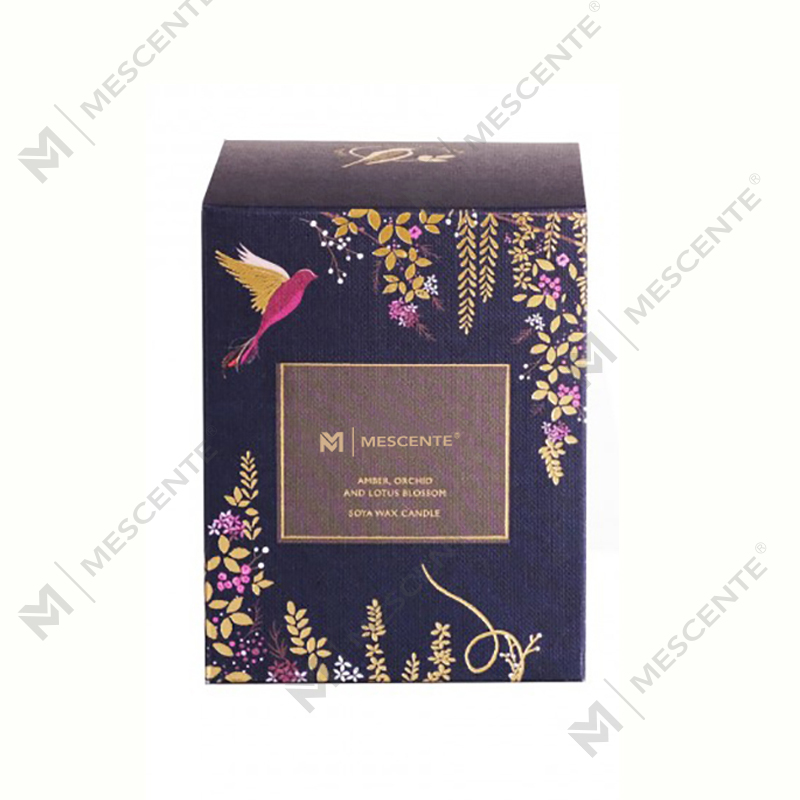 Candele con stoppino in legno nero personalizzate con etichetta privata profumate di lusso con cristalli