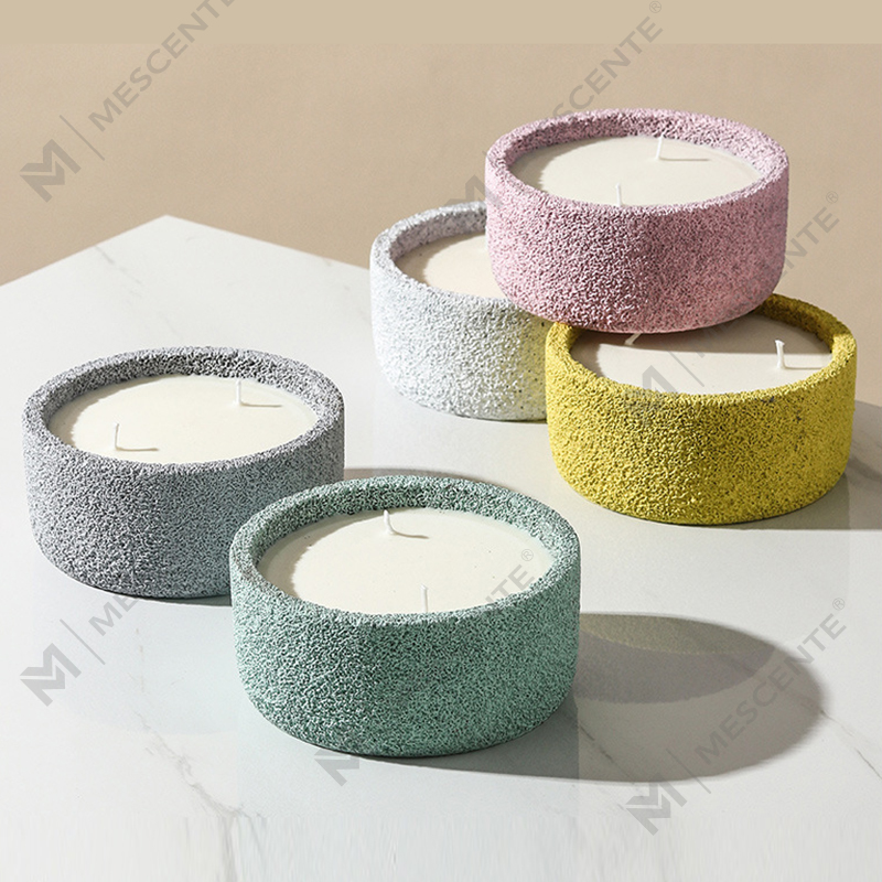 Candele spirituali a colonna con logo di lusso fatte a mano M&Scent in vetro profumato con cristalli, candela a 3 stoppini