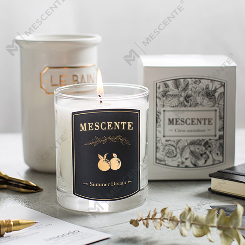 Candela in cera di soia profumata con etichetta privata per massaggi decorativi di lusso personalizzati M&Scent