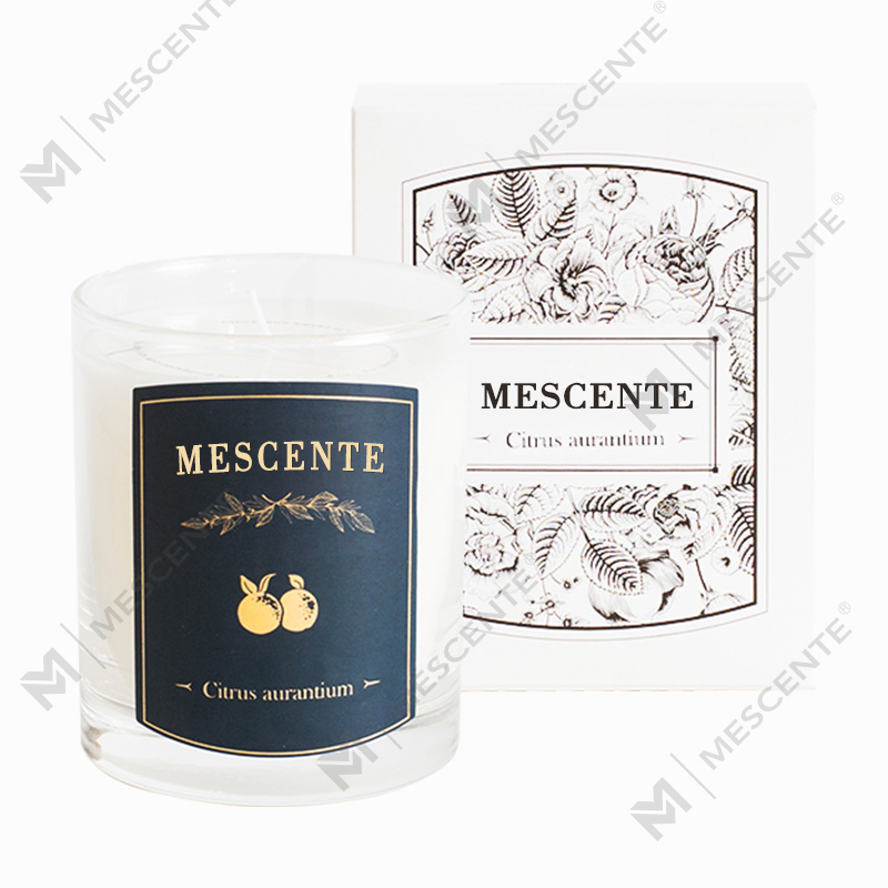 Candela in cera di soia profumata con etichetta privata per massaggi decorativi di lusso personalizzati M&Scent