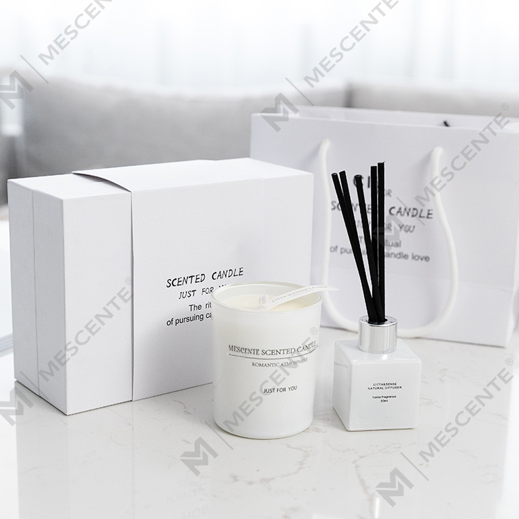 Set regalo con diffusore a bastoncini di fragranza per candele profumate per la casa da 140 g A99199