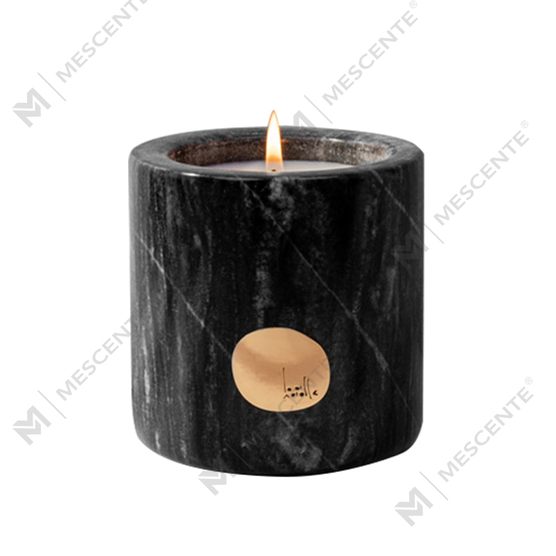 Supporti in ceramica personalizzati di lusso con etichetta privata Candele di cera di soia profumate etichettate Citta con fiori secchi