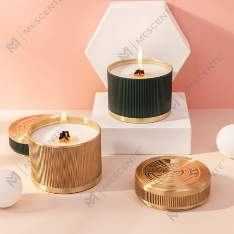 Candele di cera di soia profumate con stoppino in legno con etichetta privata di lusso personalizzate con etichetta Citta con fiori secchi