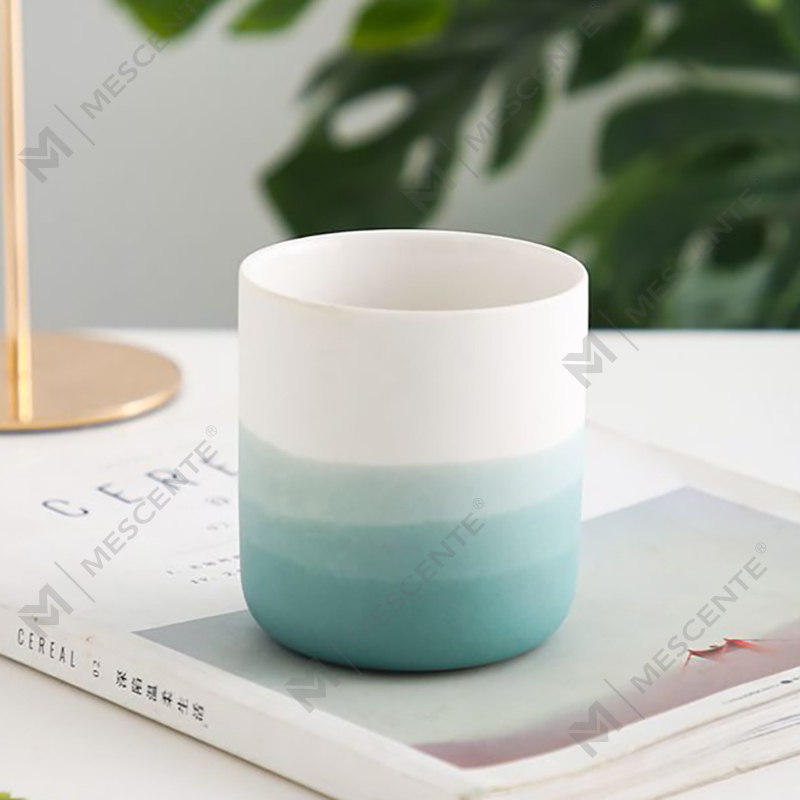Portacandele, lanterne e barattoli di candela decorativi con vaso in ceramica blu e bianco M&Scent