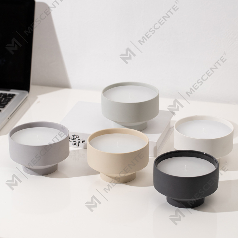 M&Scent all'ingrosso personalizzato grande vaso moderno per candele natalizie a 3 stoppini bianco satinato con coperchio in bambù
