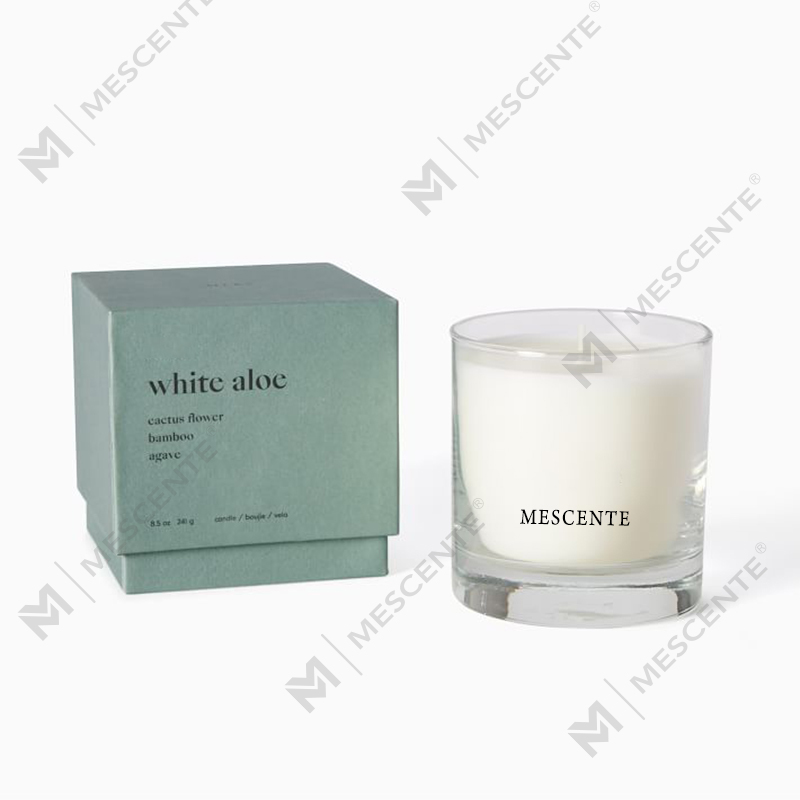 Personalizza il set di candele profumate con torta di fiori secchi di fienile bianco di Natale con coperchio