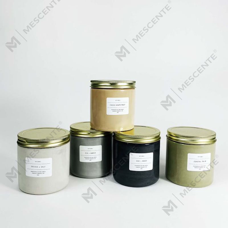 Candela profumata in barattolo di cemento bianco personalizzato con coperchio
