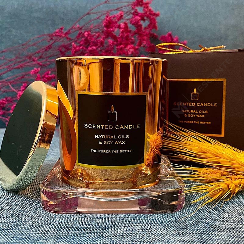 Nuova lussuosa candela profumata per aromaterapia rilassante alla soia naturale, altamente profumata, con coperchio in metallo dorato e oro rosa, con coperchio in metallo rosa