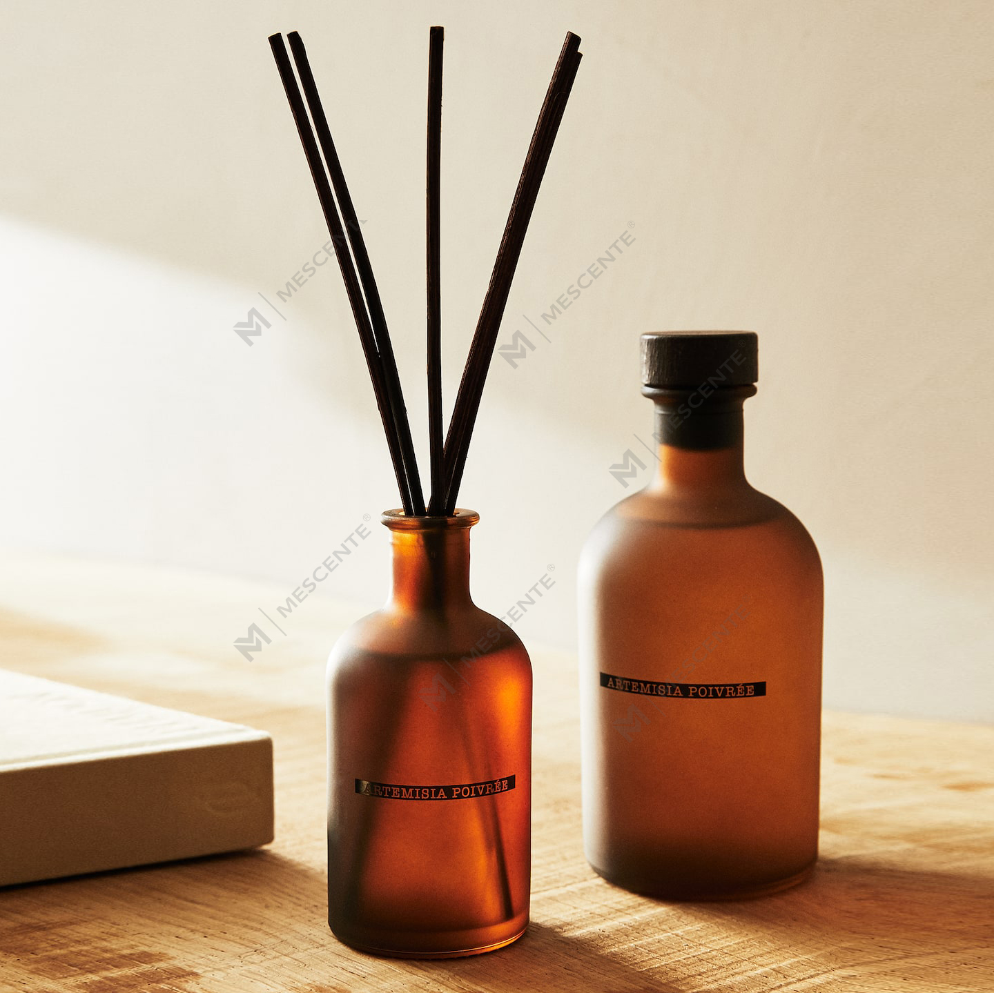 Grande bottiglia di lusso nera satinata 50ml 300ml Set di oli per diffusore a lamella di olio essenziale di aroma floreale di fiori secchi sfusi