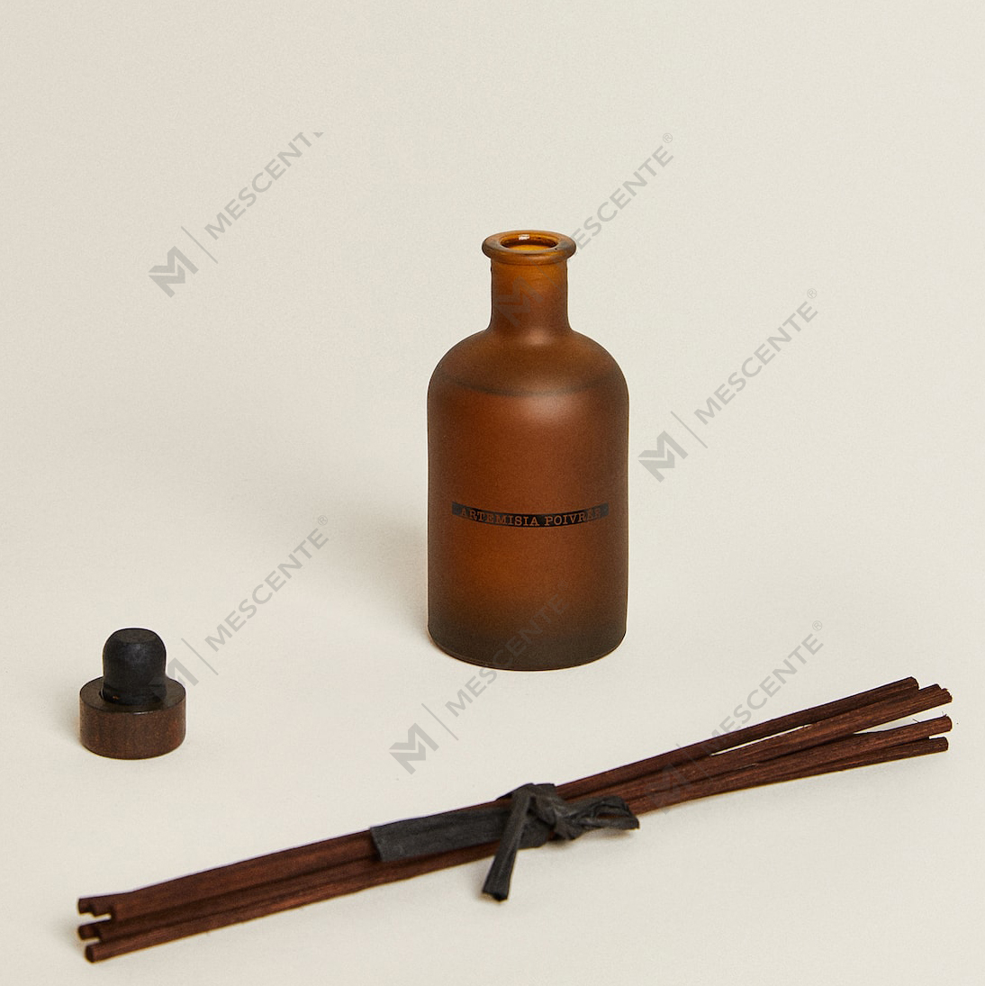Grande bottiglia di lusso nera satinata 50ml 300ml Set di oli per diffusore a lamella di olio essenziale di aroma floreale di fiori secchi sfusi